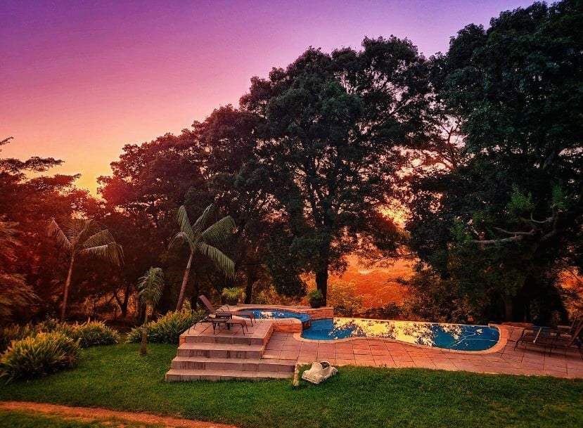 Generous Umtentweni Residence with Dual Living Potential & Big Garden | Exclusive Mandate