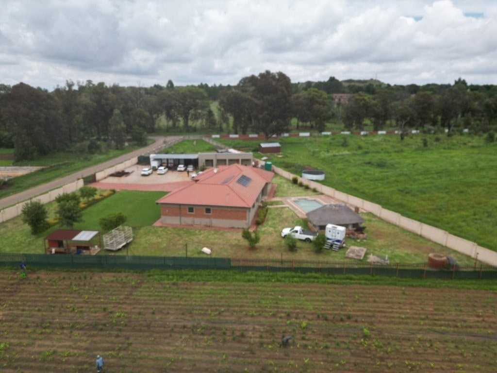 5 BEDROOM HOUSE FOR SALE IN WALKER FRUIT FARMS