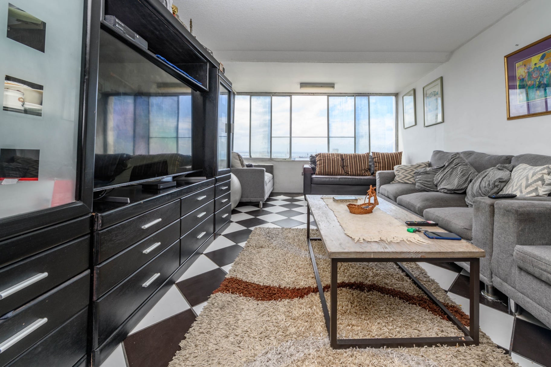Stunning 2-Bedroom Sea-View Apartment for Sale | Lalani