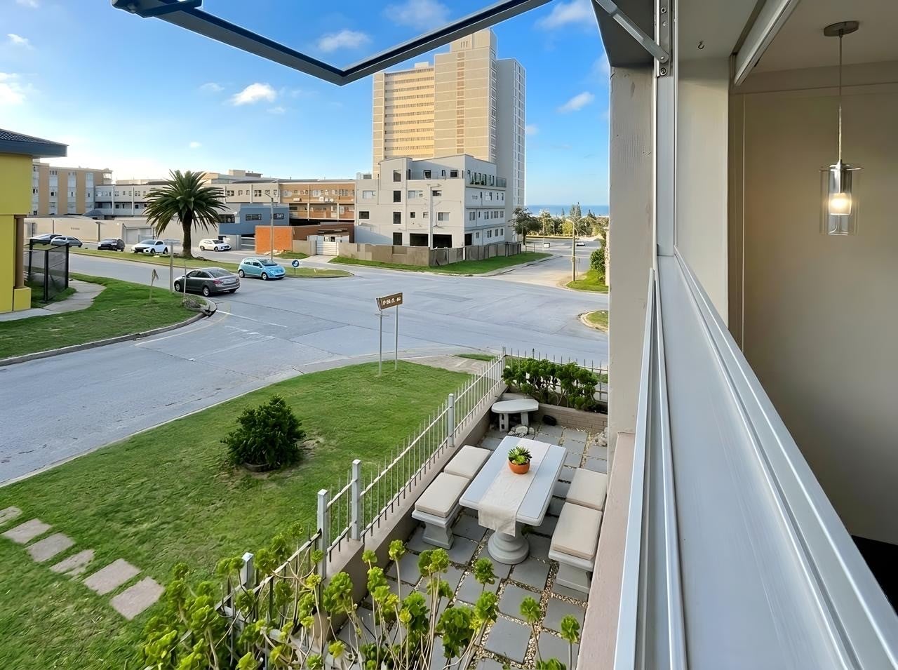 Modern 3-Bedroom Apartment in Catriona Complex, Humewood
