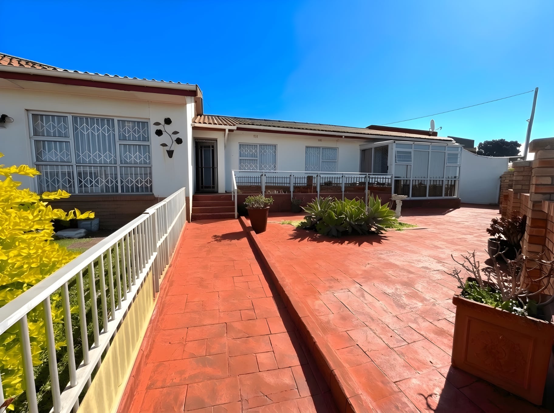 4 Bedroom Home for Sale in Malabar