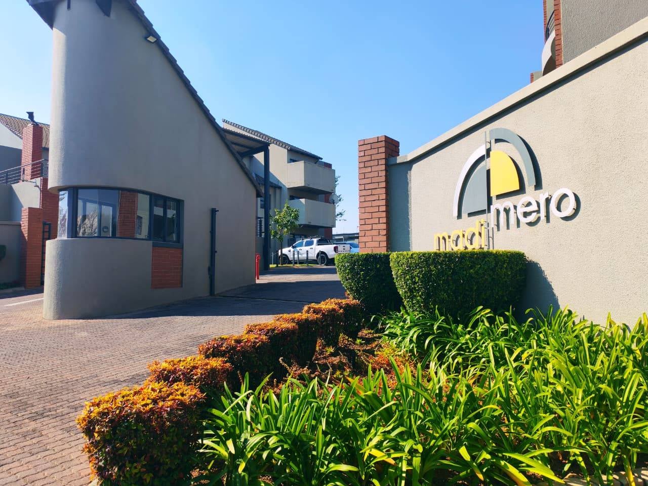 Modern 1-Bedroom Apartment for Sale in MadiMeiro Estate, Dainfern