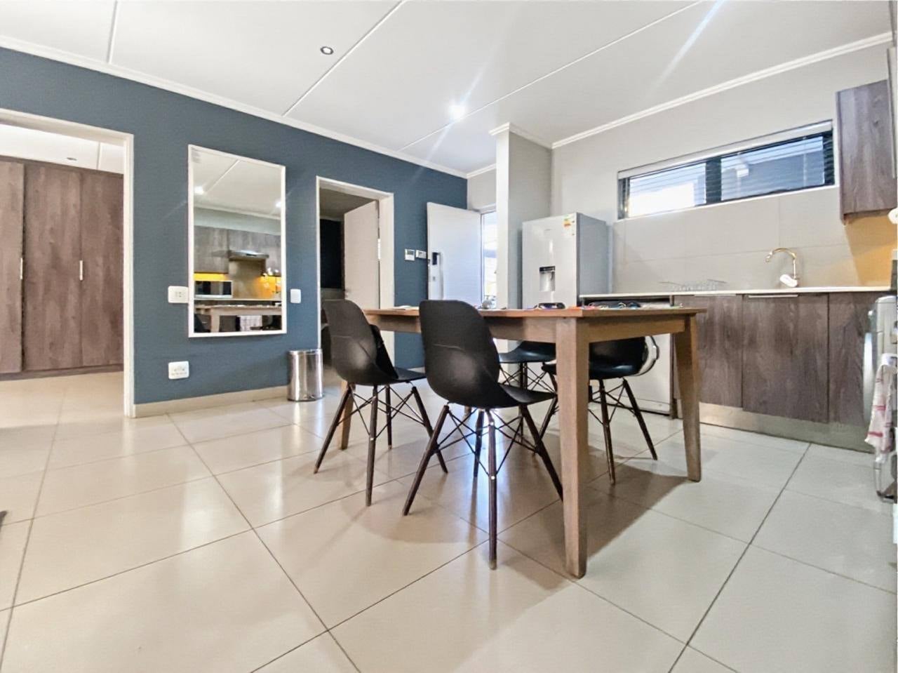 Exclusive Fully Furnished 2 Bedroom Garden Apartment for Rent in Odyssey