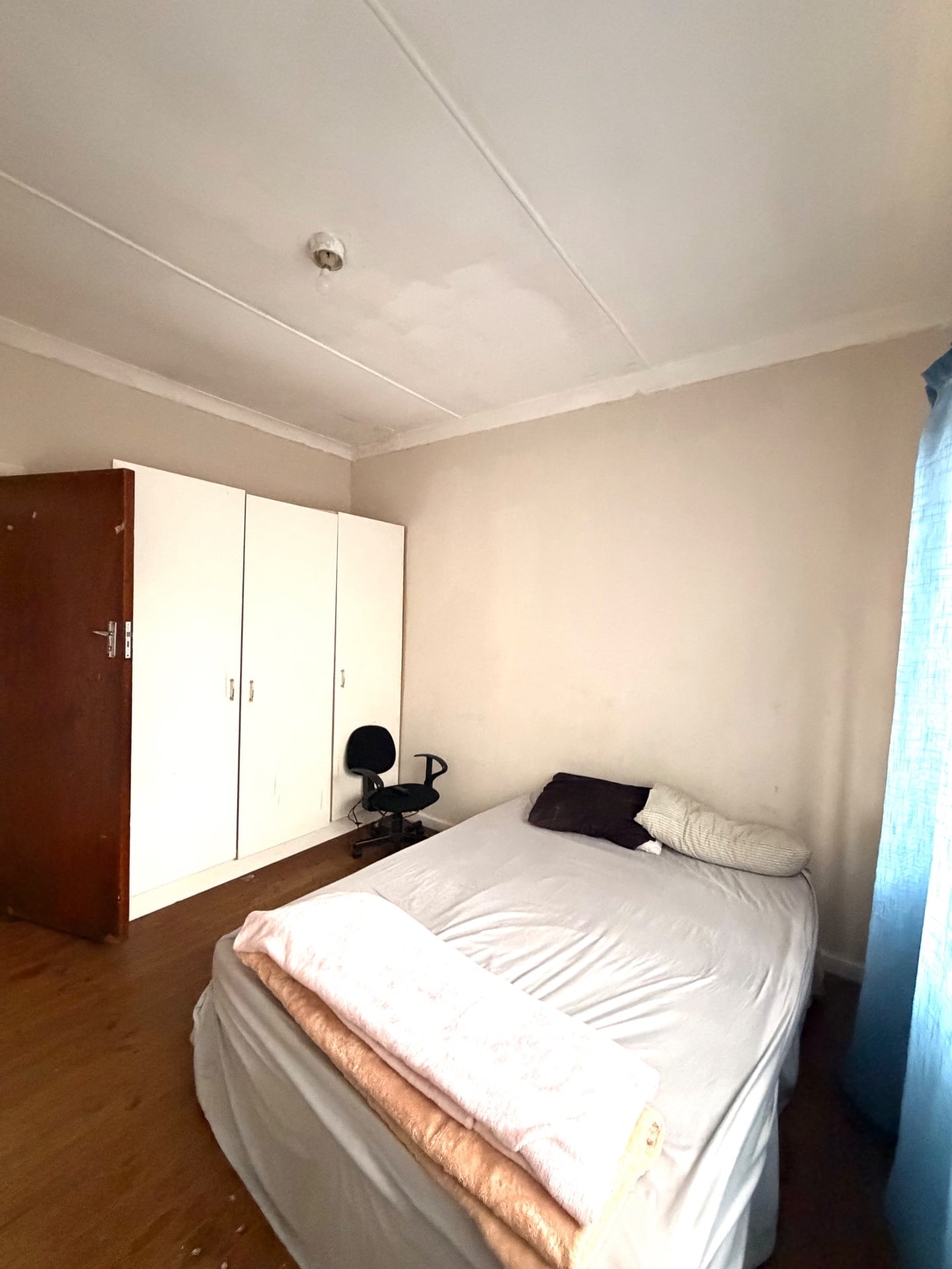 Charming Two Bedroom Home With One Bathroom And Garage In Greenfields Rental