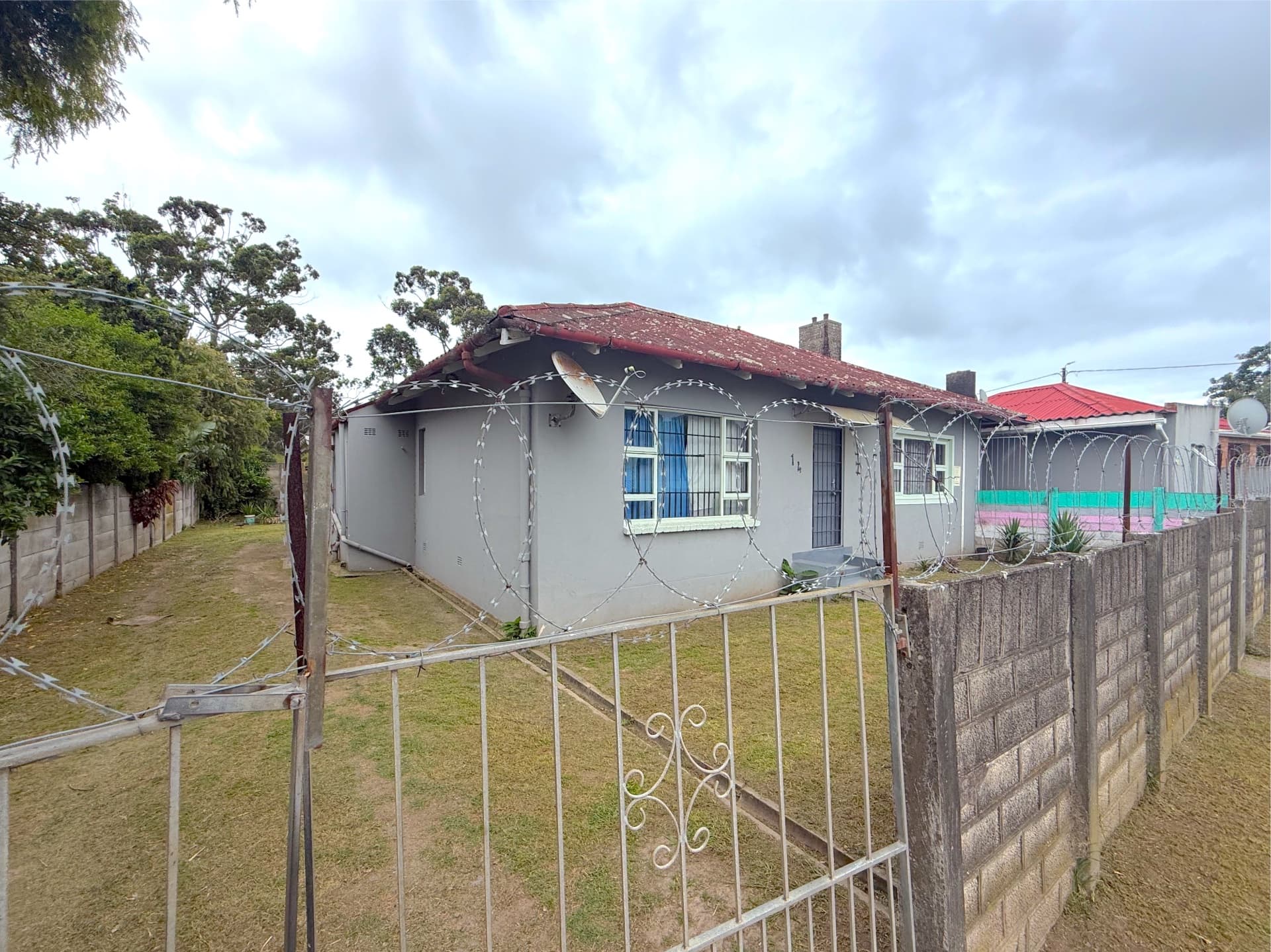 Spacious Two Hundred Thirty Three Square Meter Home With 5 Guaranteed Rental Options