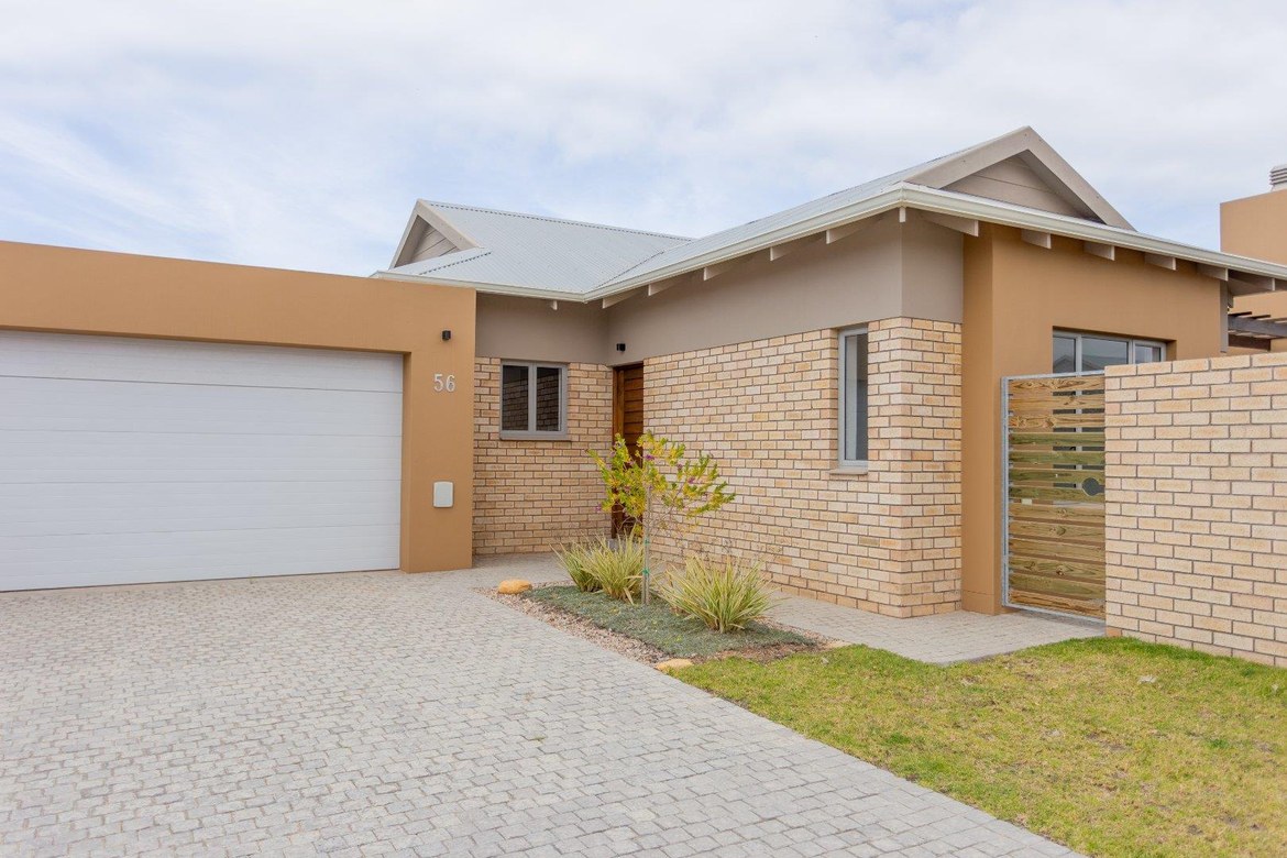 Property photograph 5