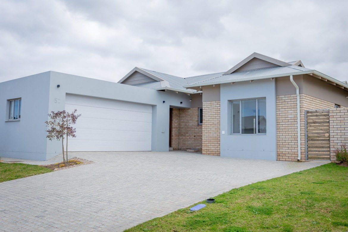 Property photograph 3