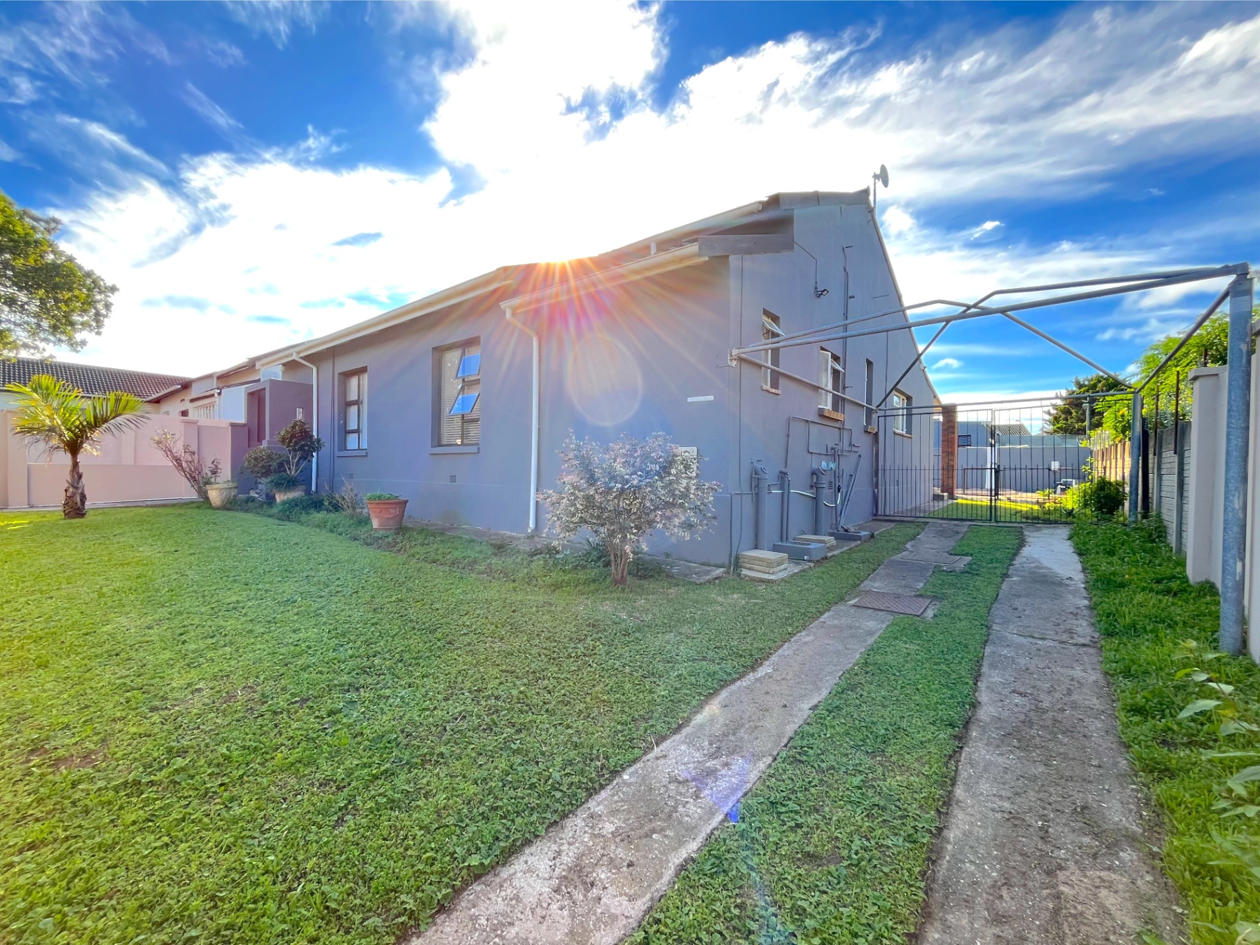 Property photograph 4