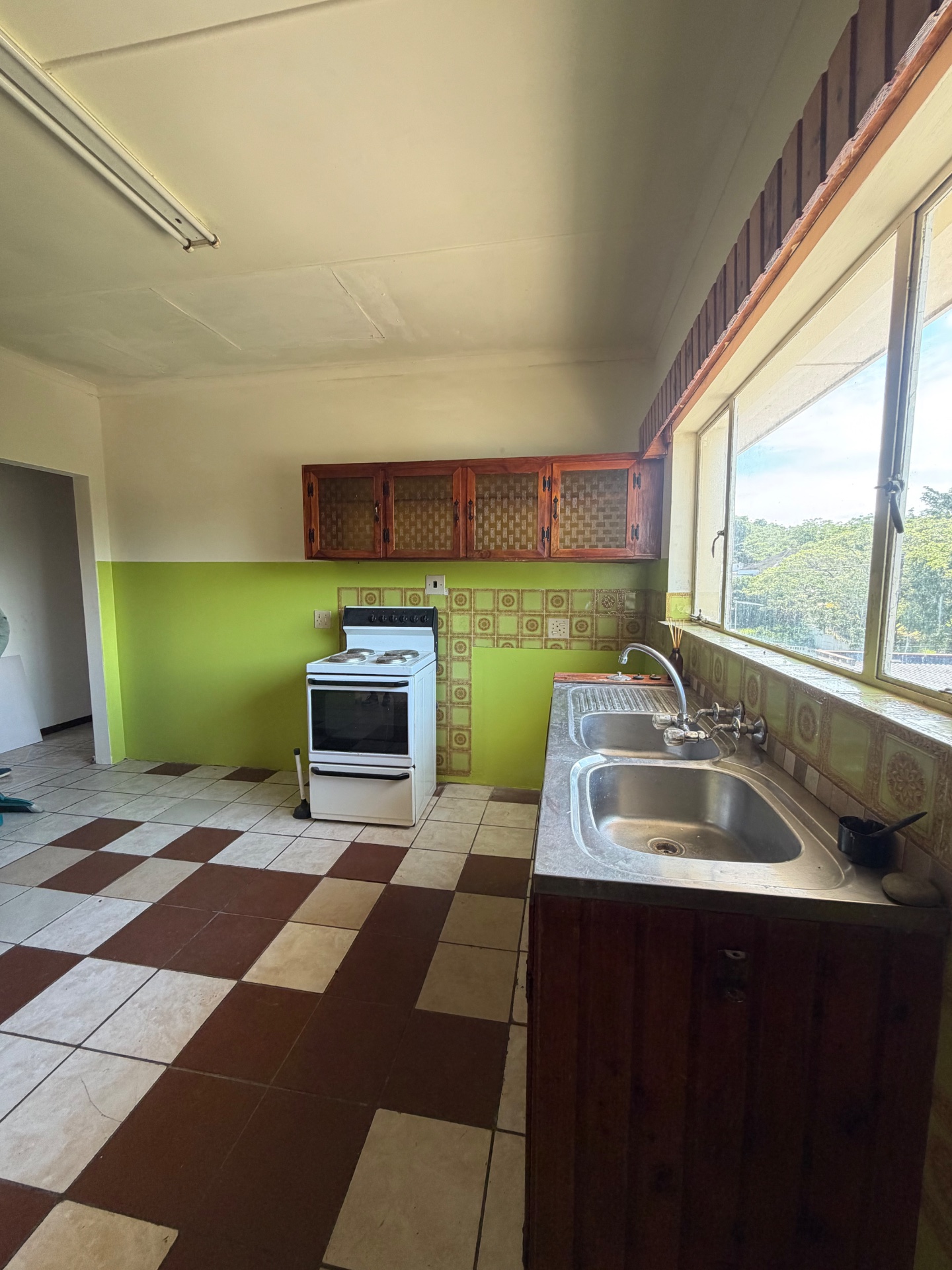 Property photograph 4