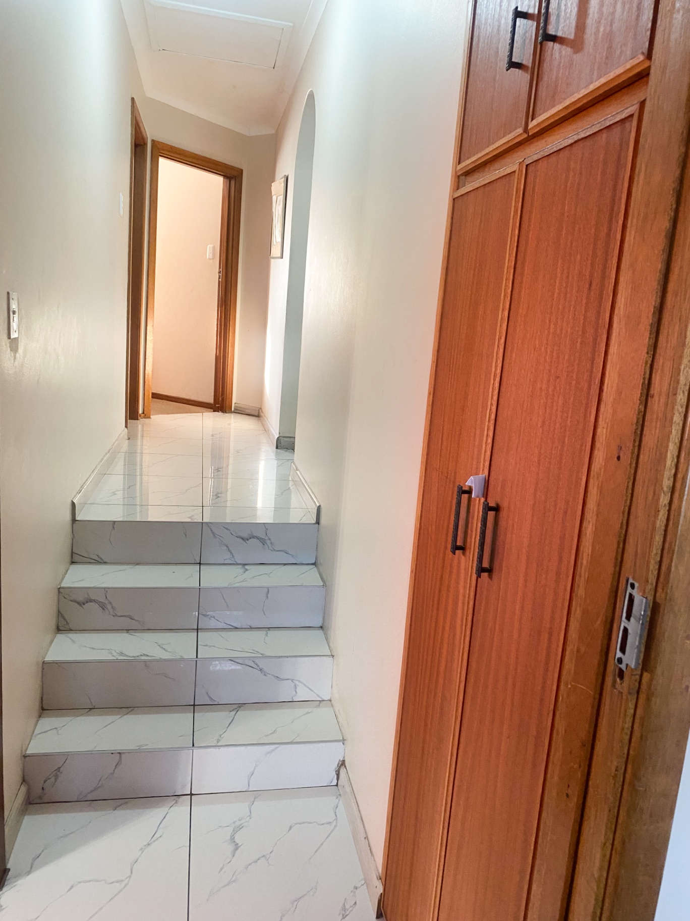 Property photograph 5