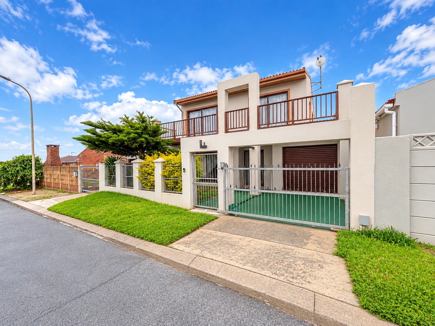 Spacious Three Bedroom Home For Sale In Overbaakens