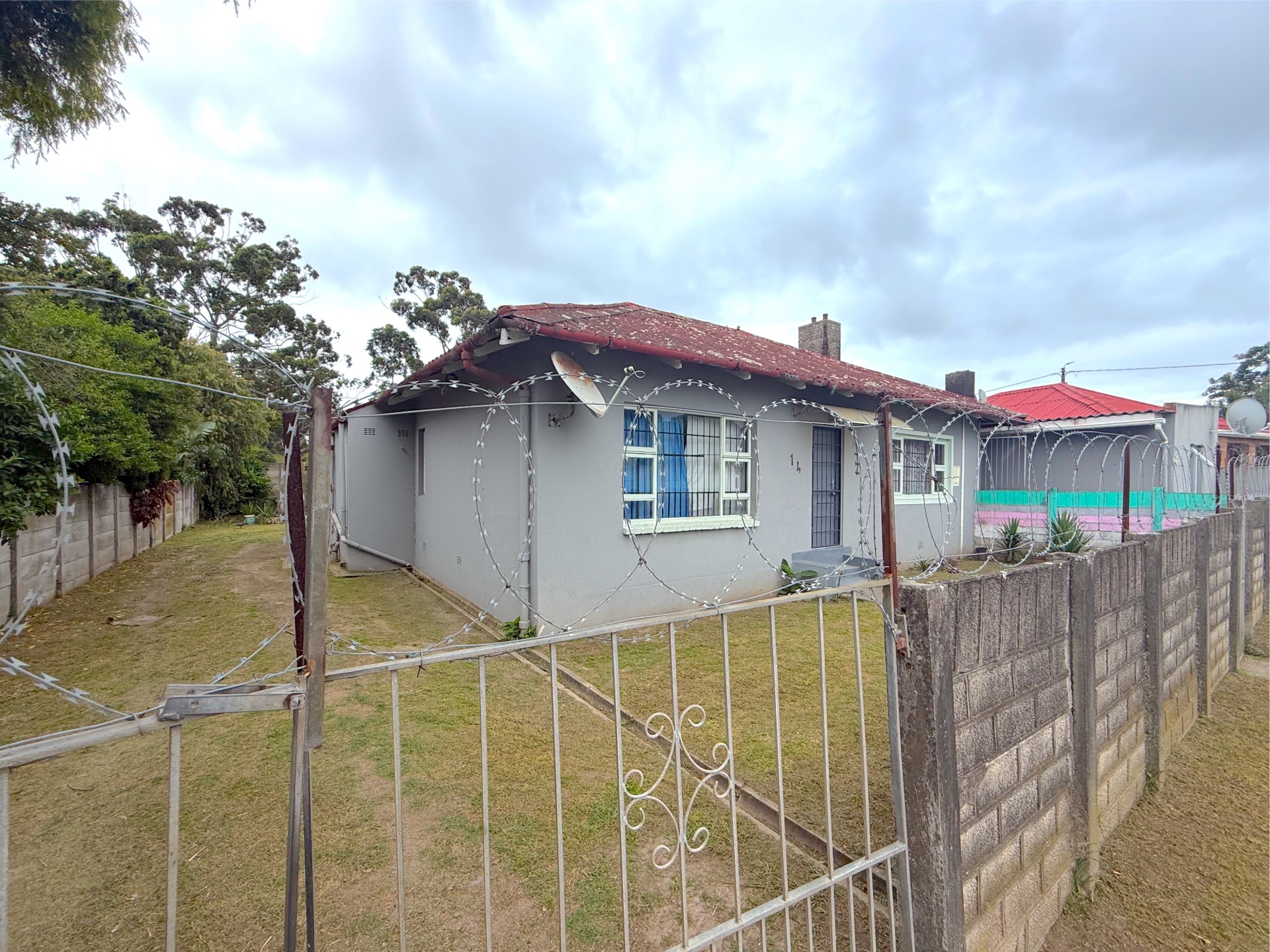 Property photograph 2