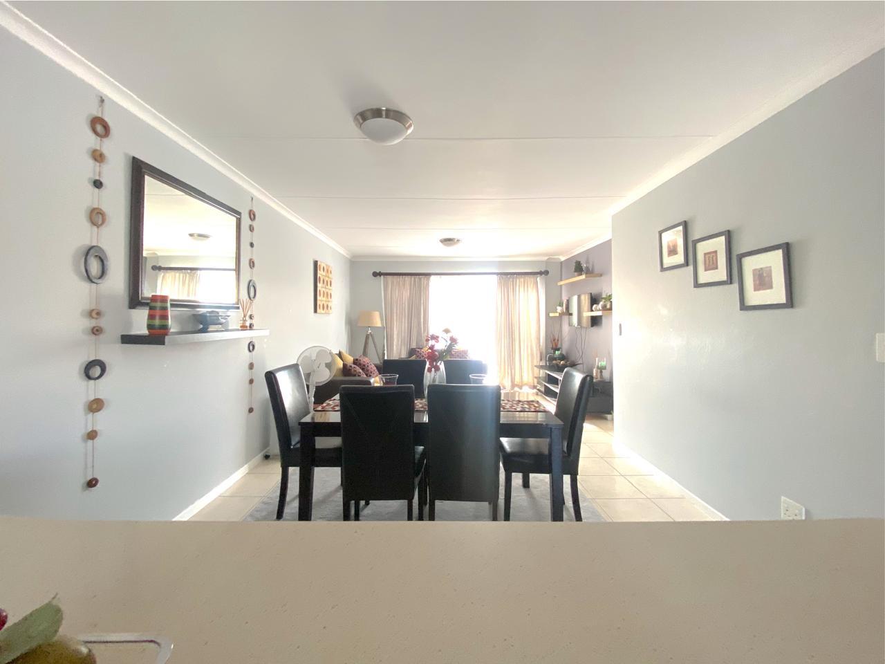 Property photograph 3