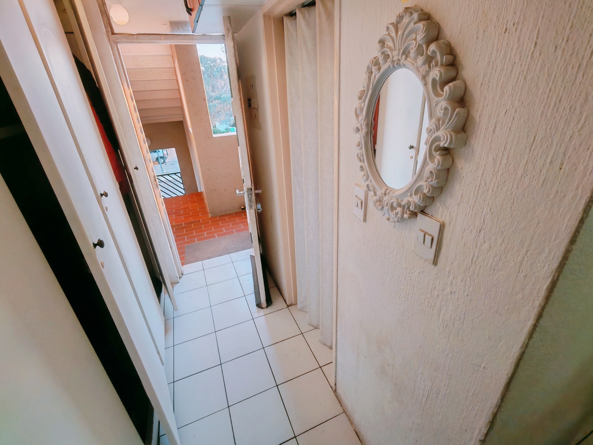 Property photograph 2