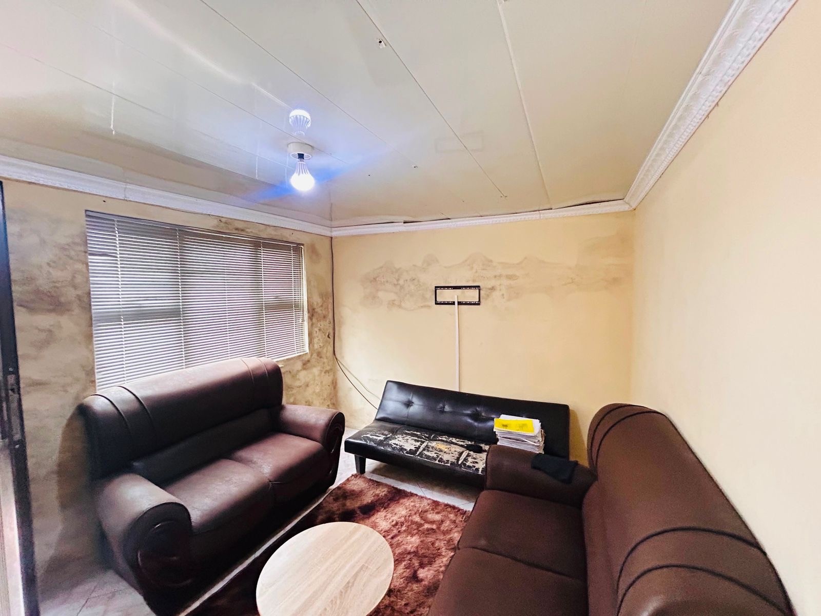 Property photograph 5