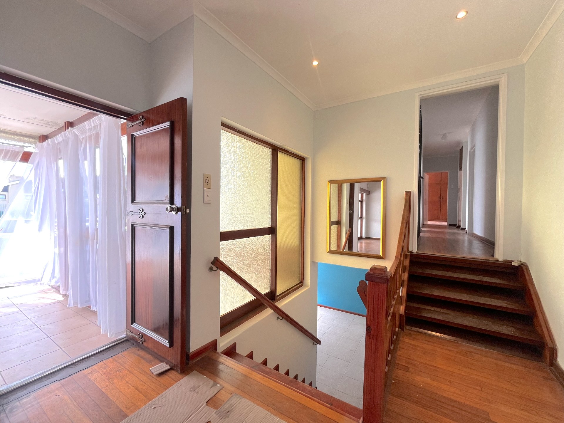 Property photograph 5