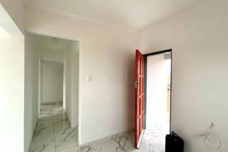 Property photograph 5