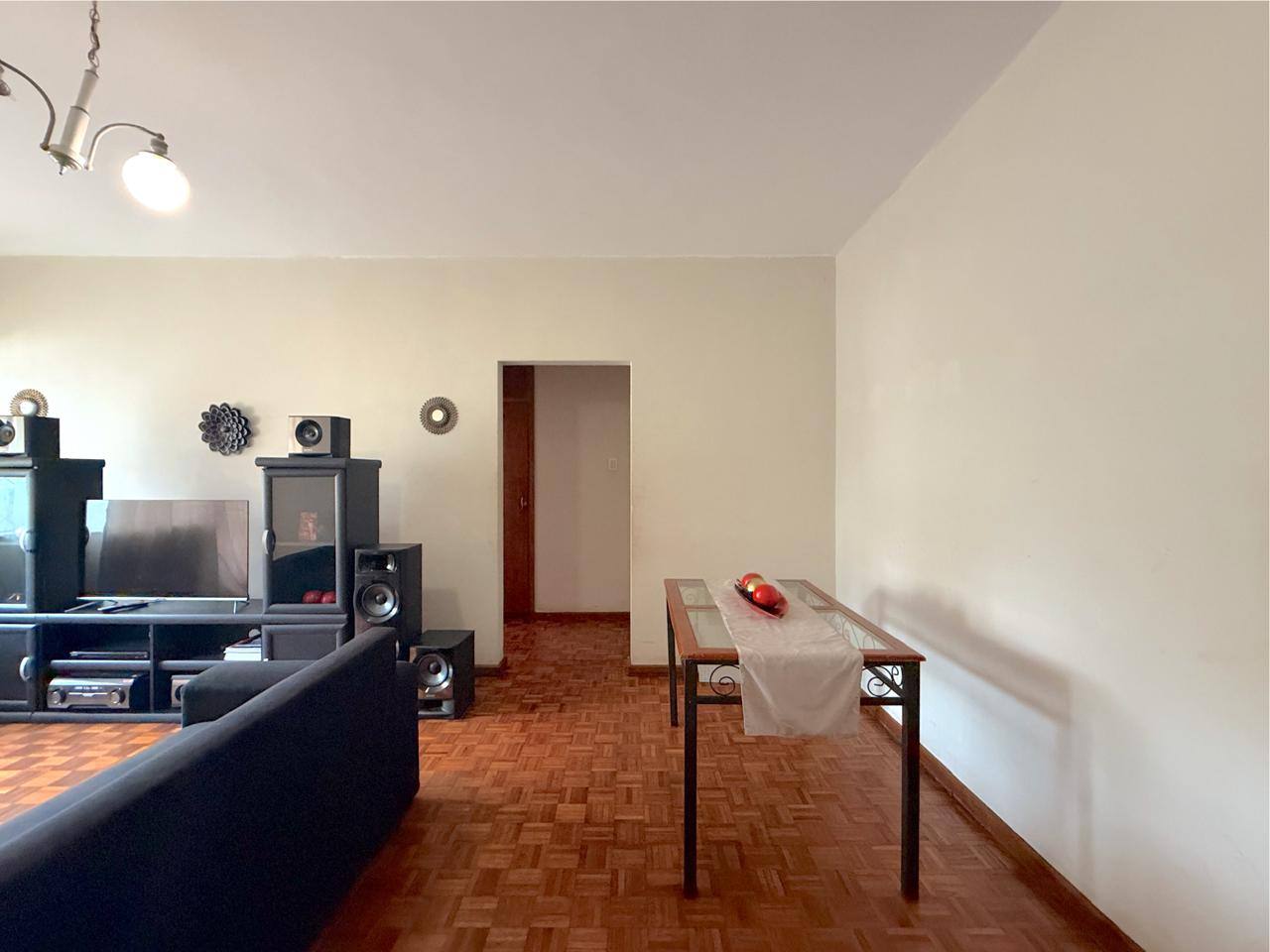 Property photograph 5
