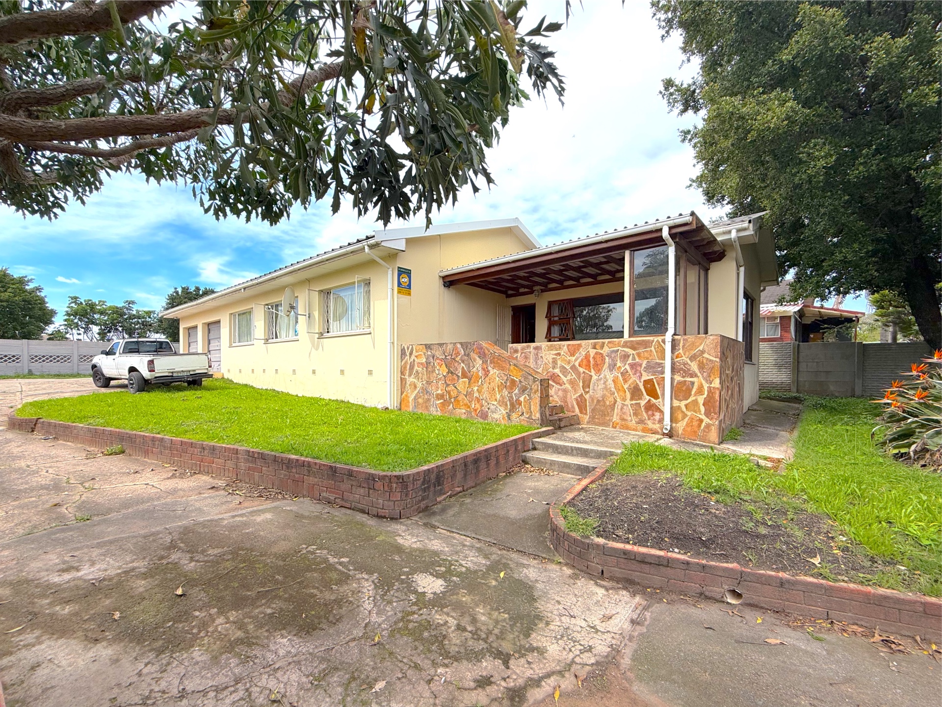 Spacious 293 Square Metre Family Home For Sale In The Heart Of Summerpride