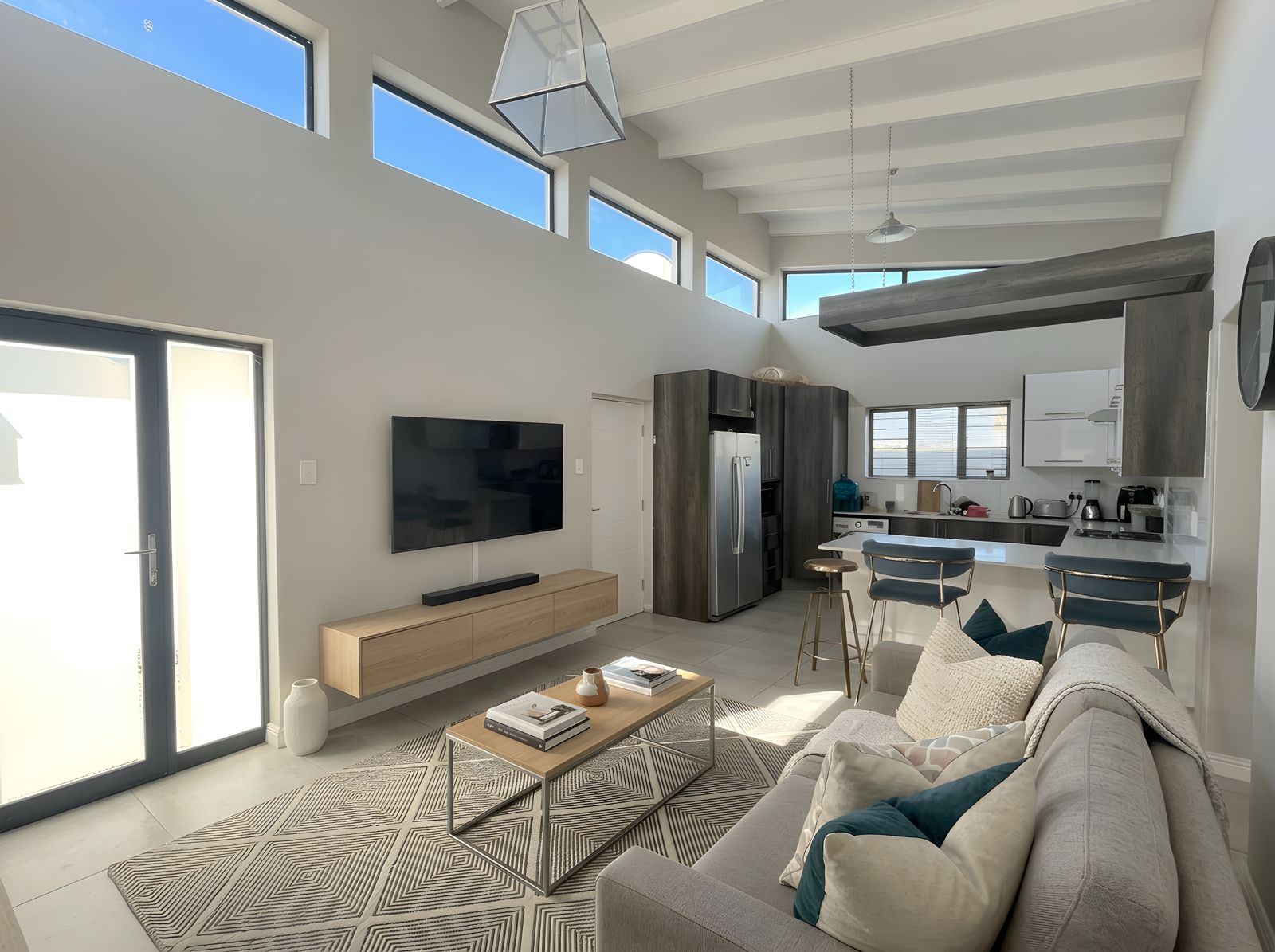 Property photograph 3