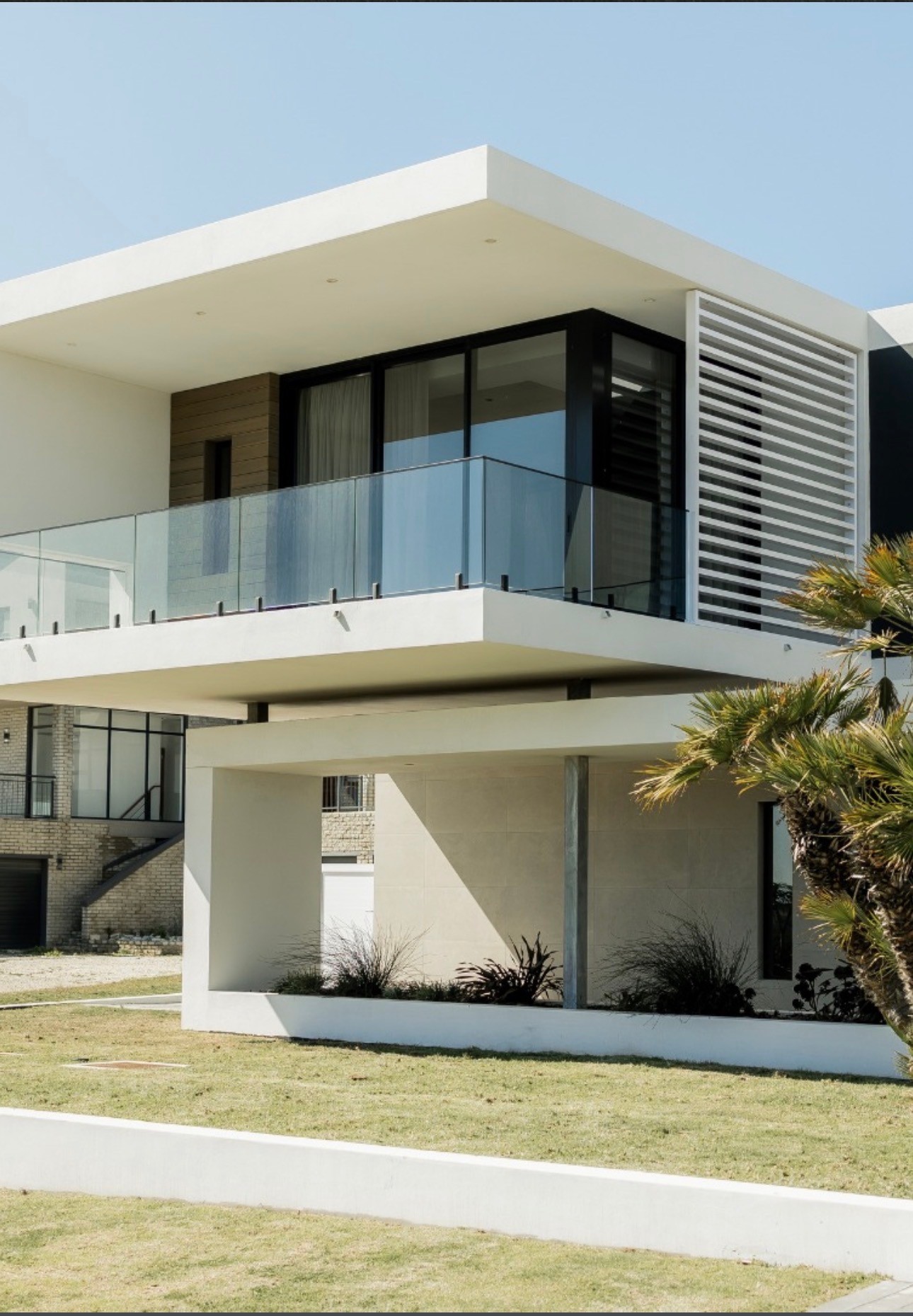 Property photograph 2