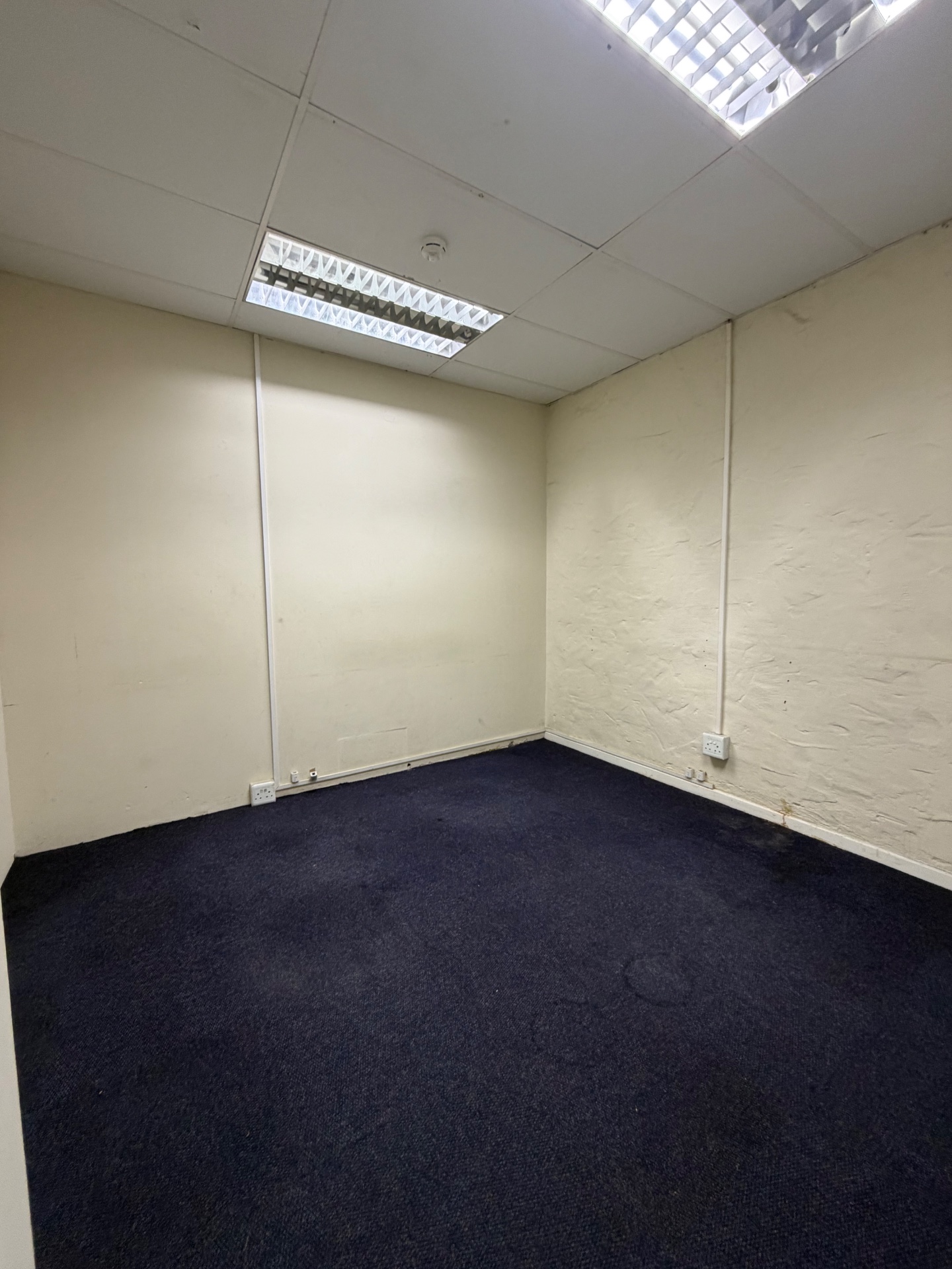 Property photograph 5