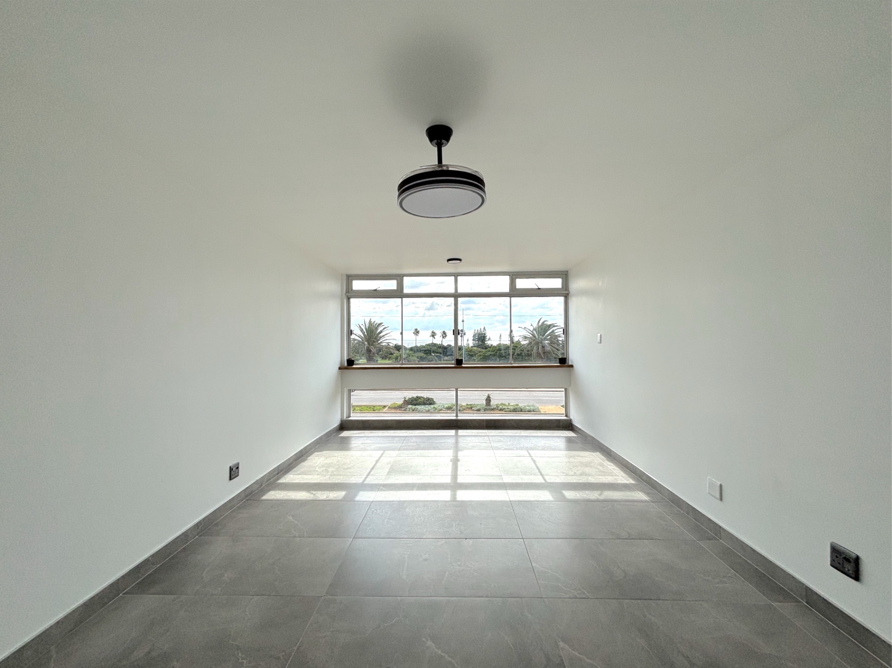 Property photograph 3