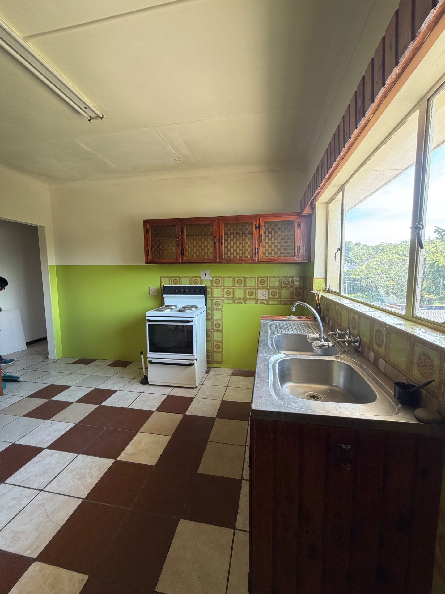 Property photograph 5