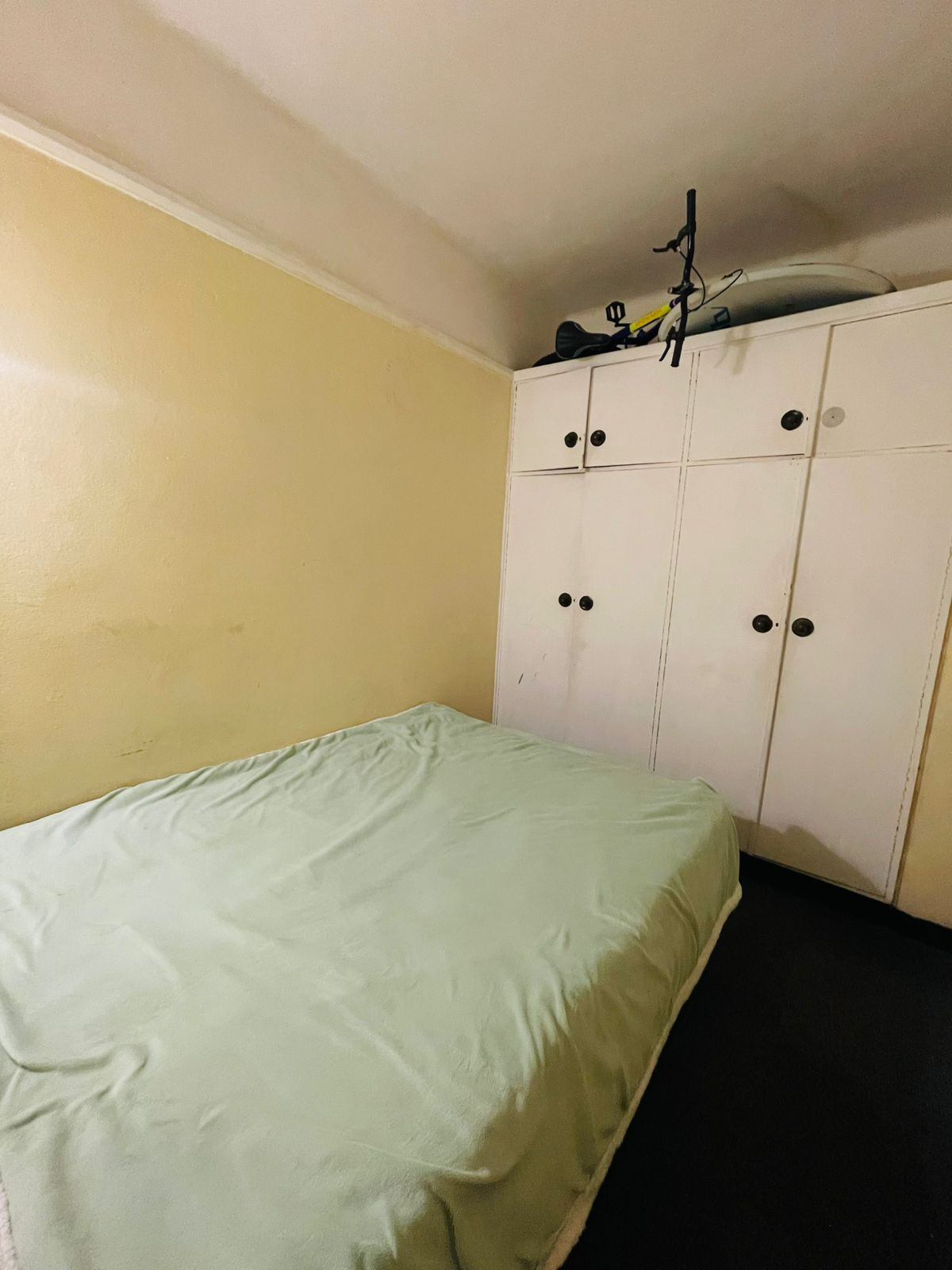 Property photograph 5