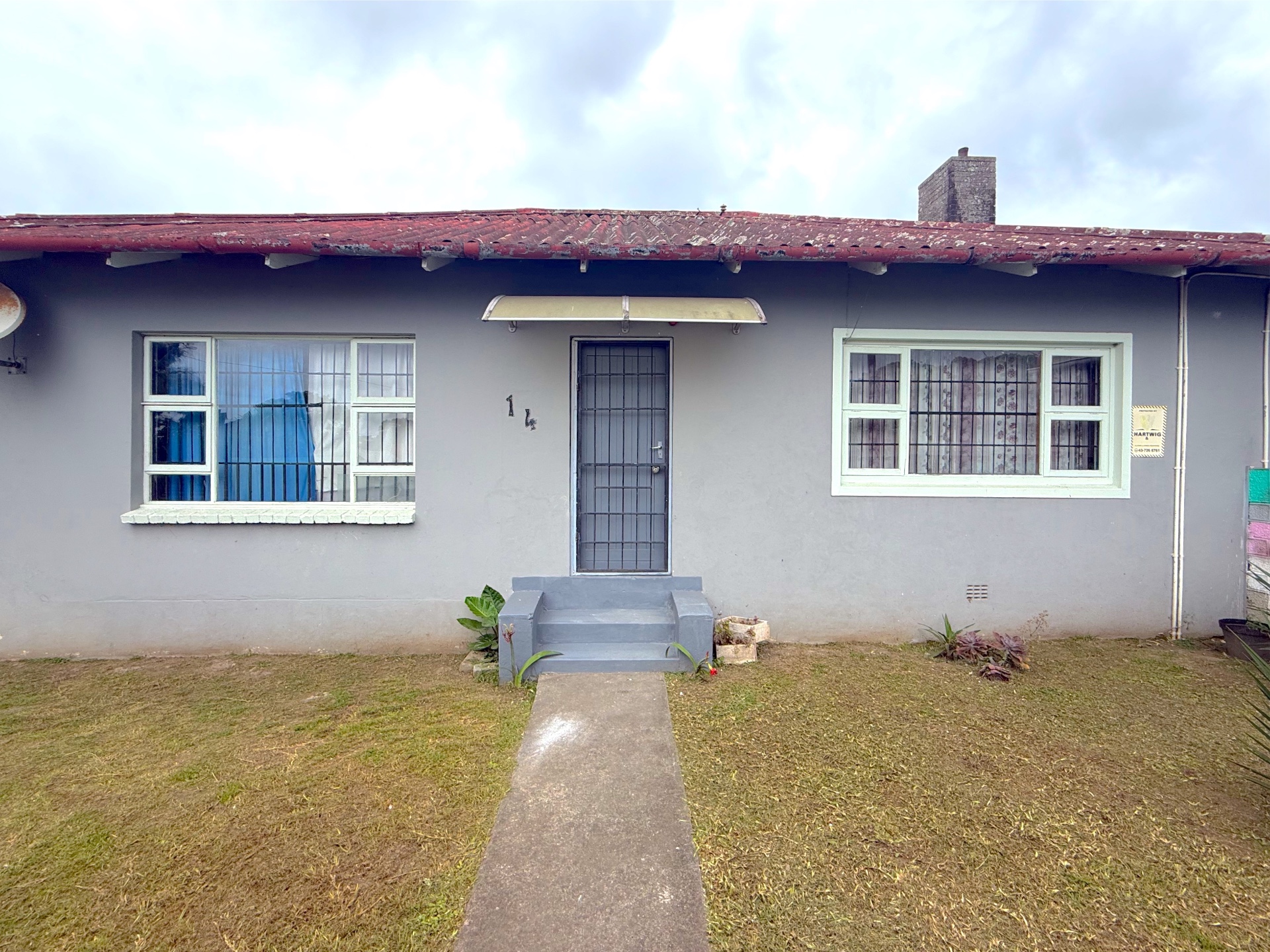 Property photograph 3