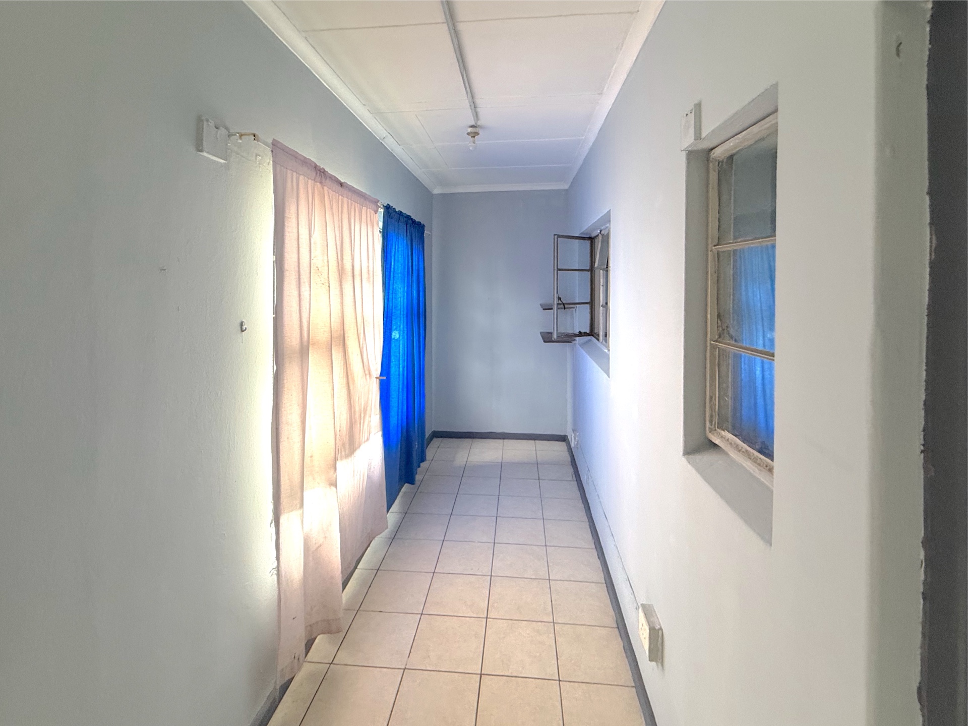 Property photograph 4