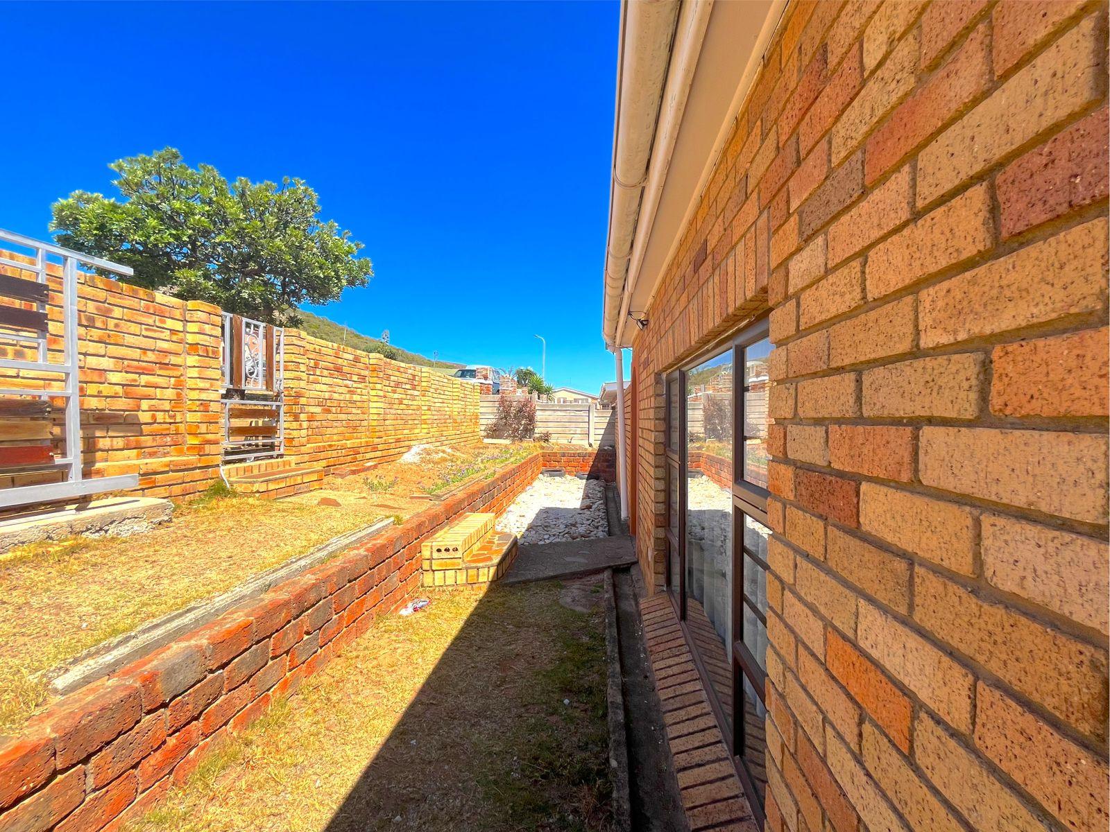 Property photograph 5