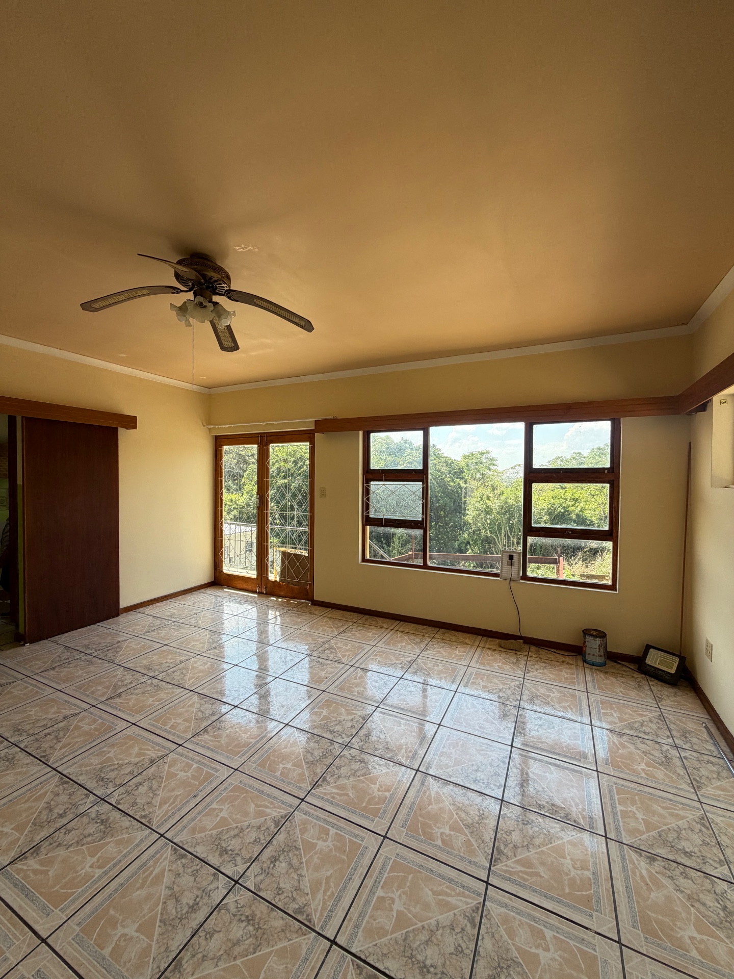 Property photograph 2
