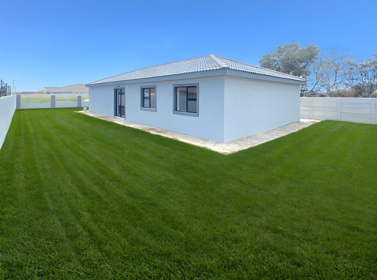 Property photograph 5