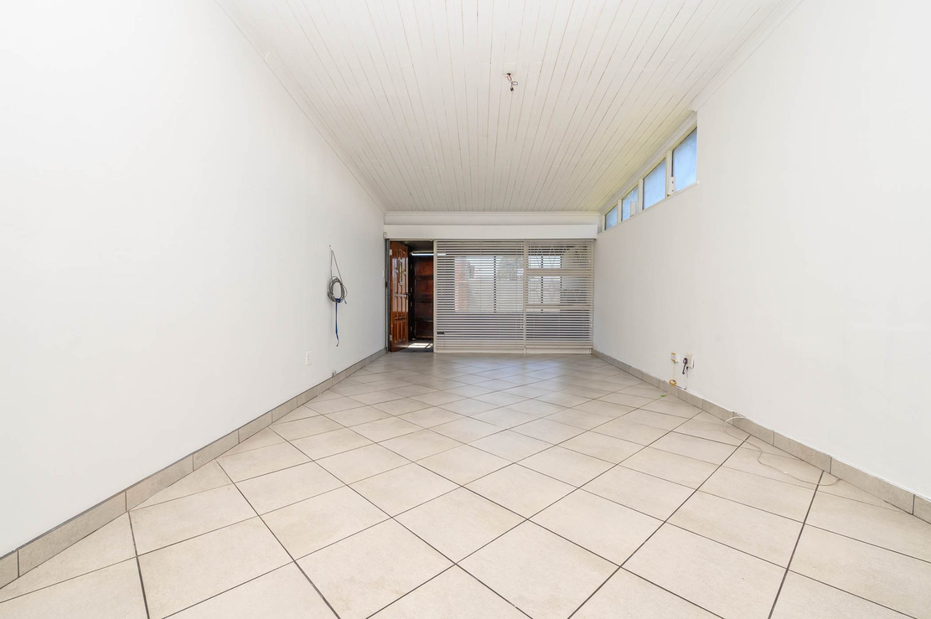 Property photograph 4