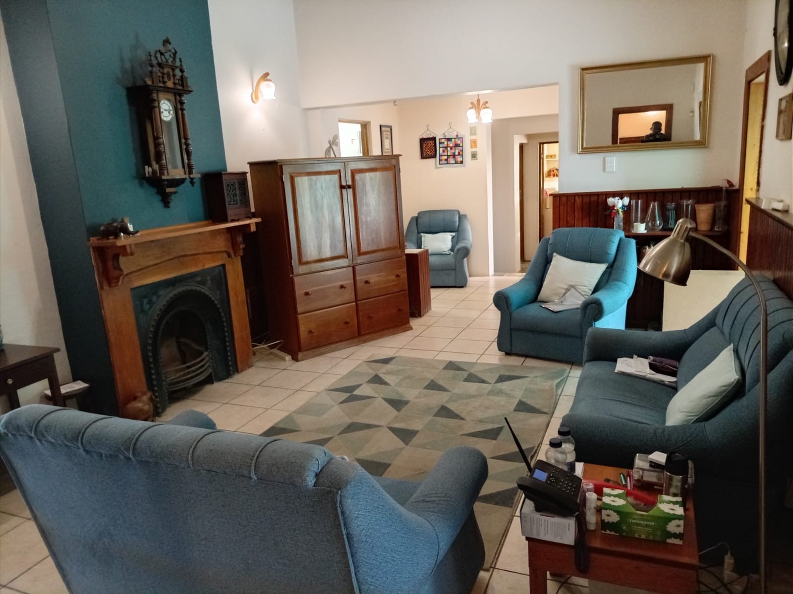 Property photograph 3