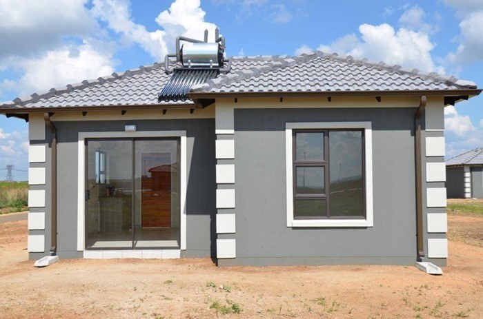 Property photograph 2