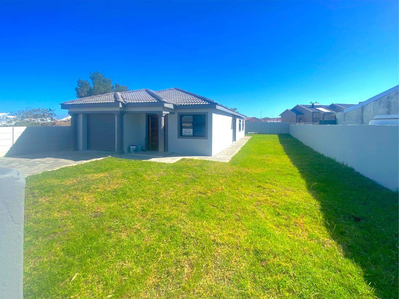 Property photograph 3