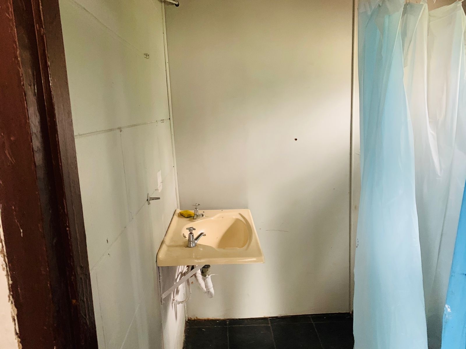 Property photograph 5
