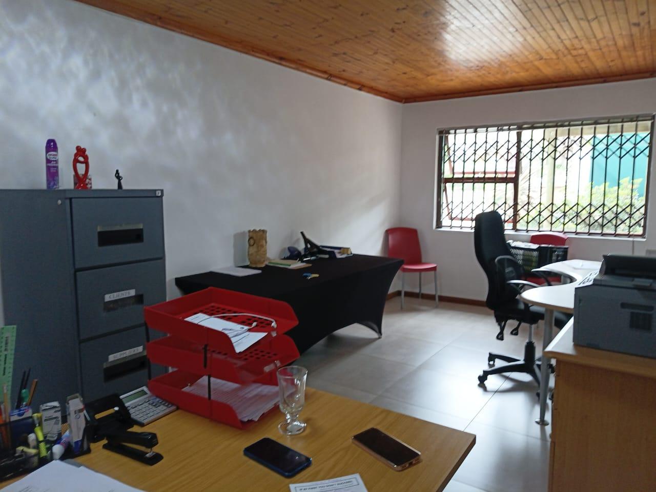 Property photograph 4