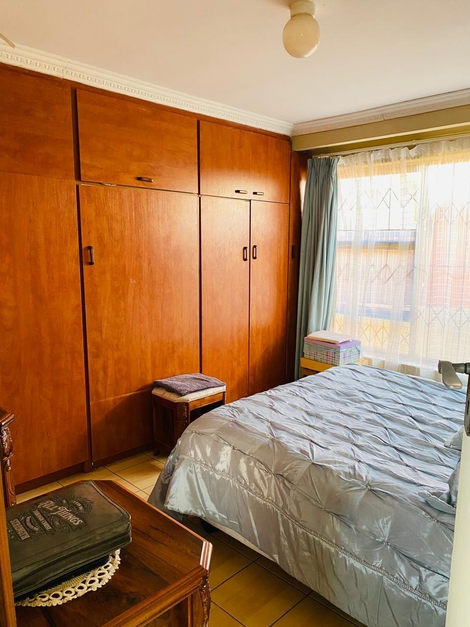Property photograph 3