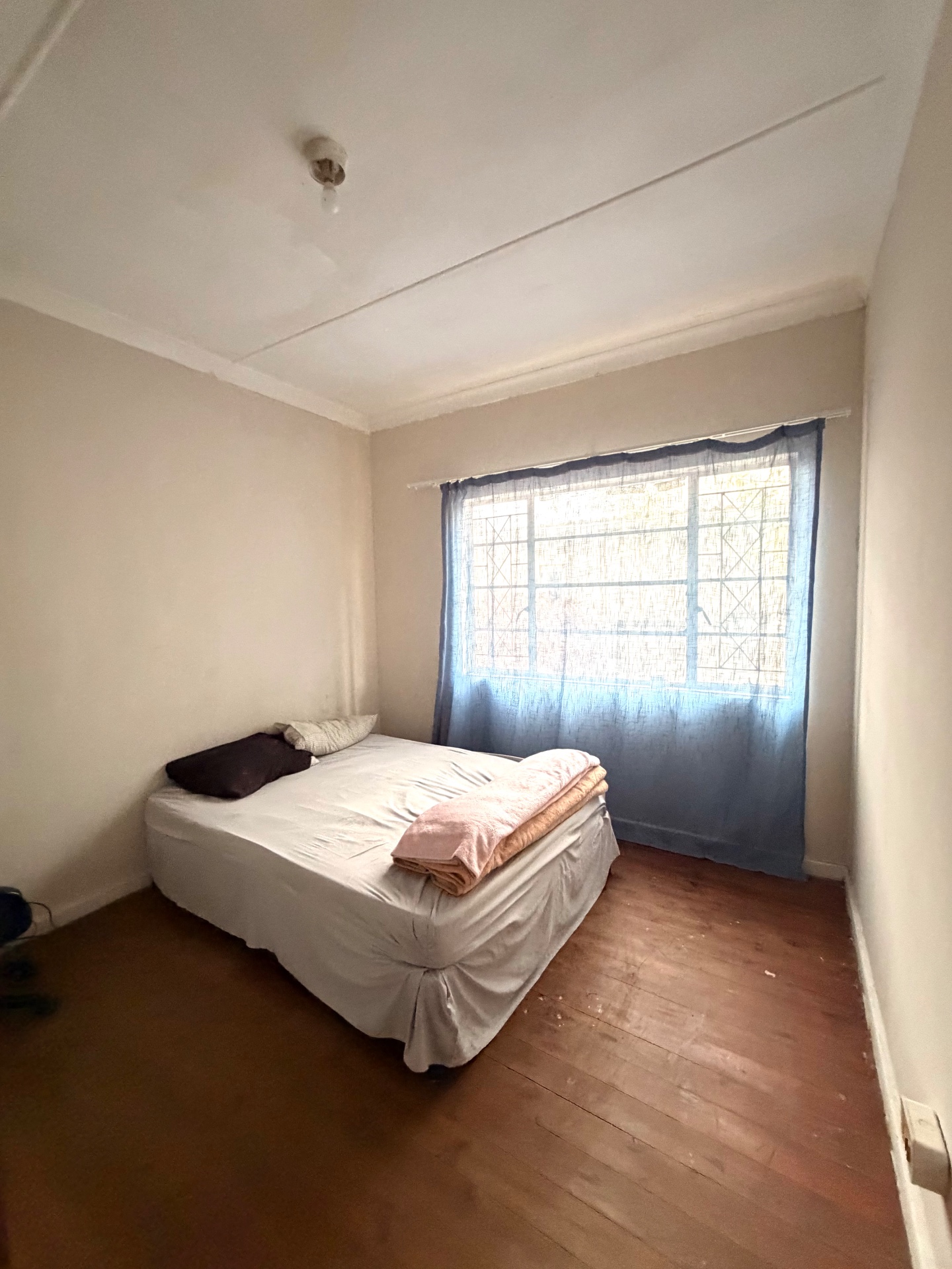 Property photograph 3