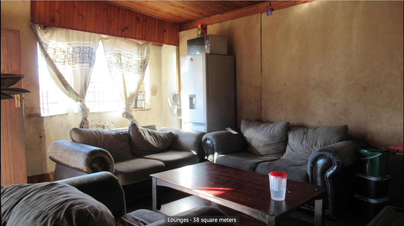 Property photograph 4