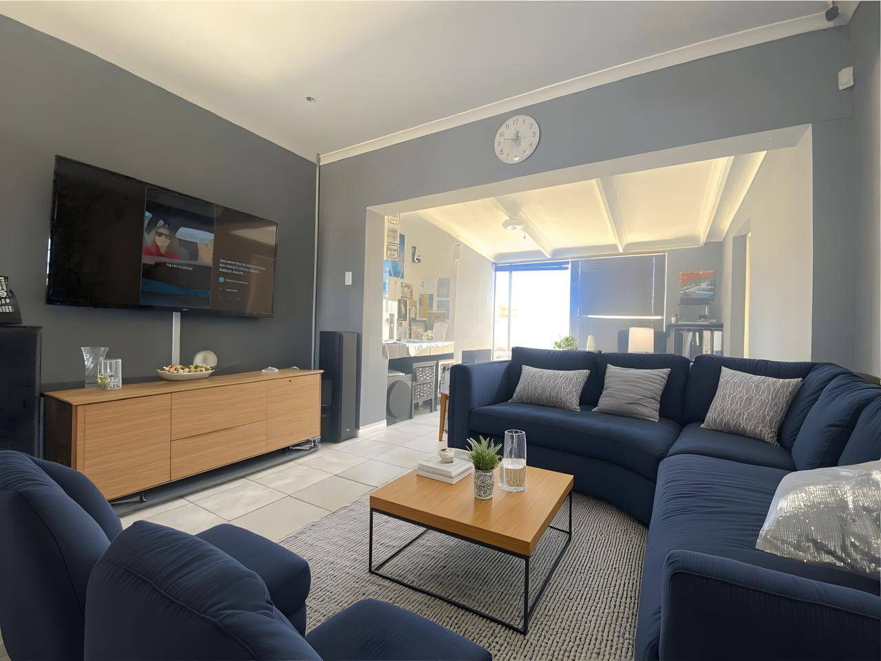 Property photograph 4