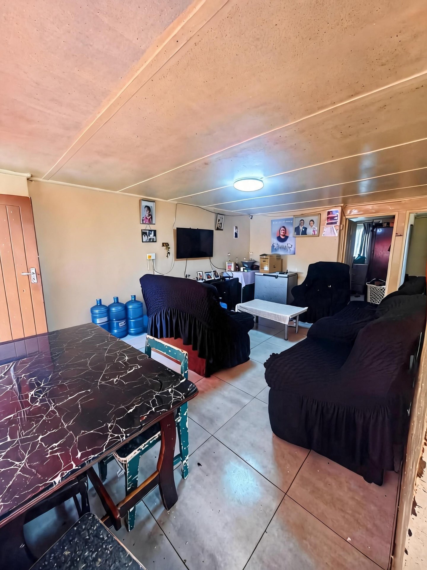 Property photograph 3
