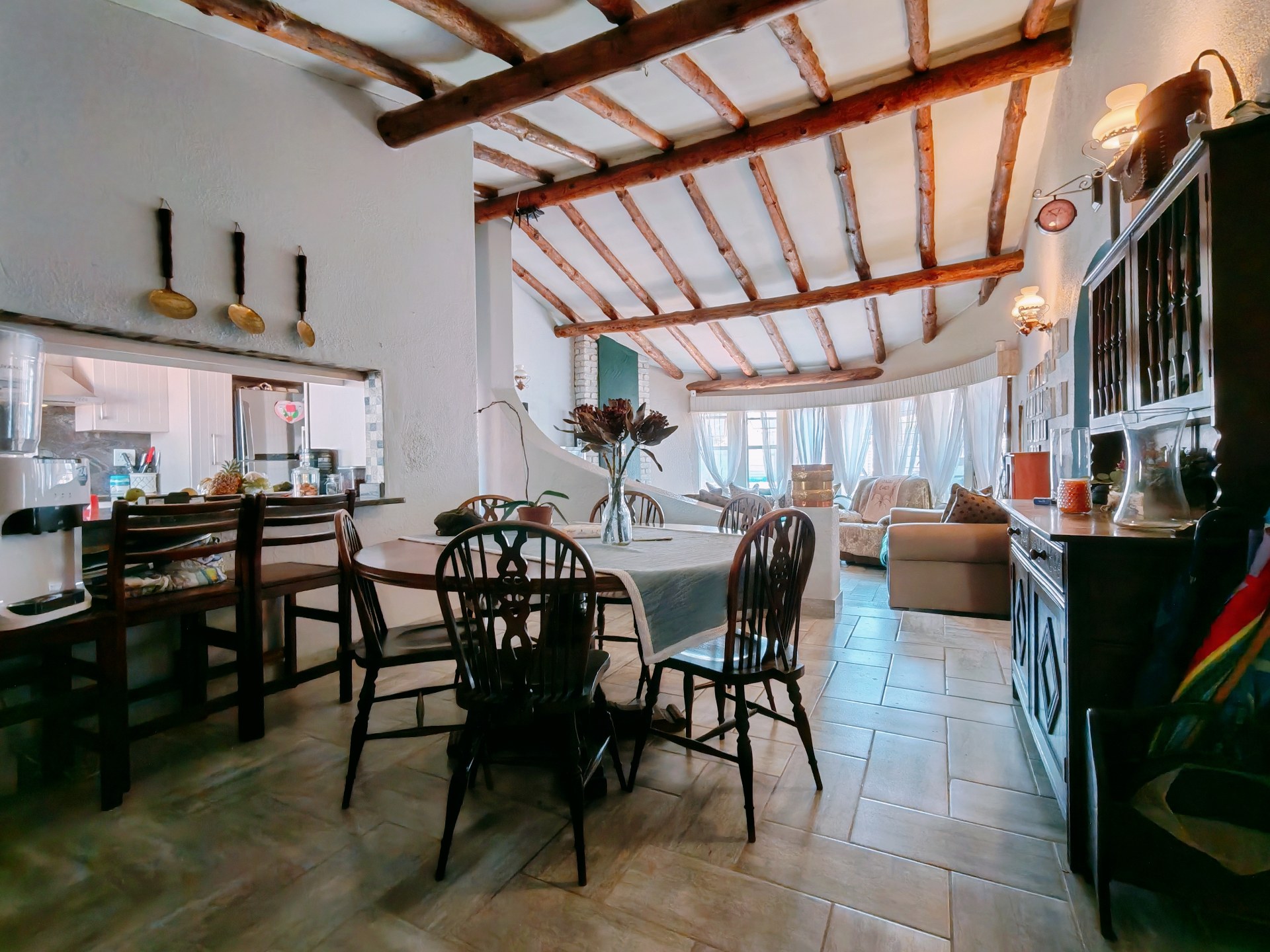 Property photograph 3