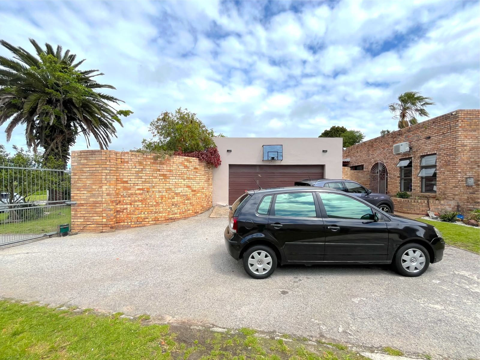 Property photograph 4