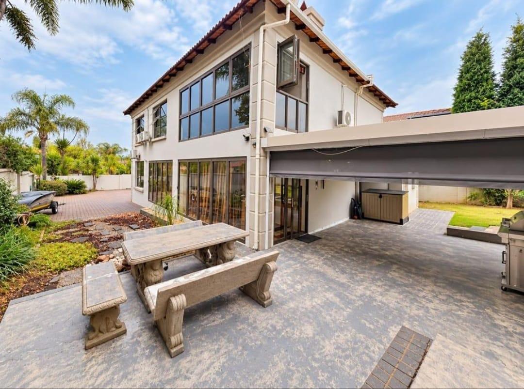 Spacious 5-Bedroom Family Home with Pool, Solar & Superb Entertainment Area