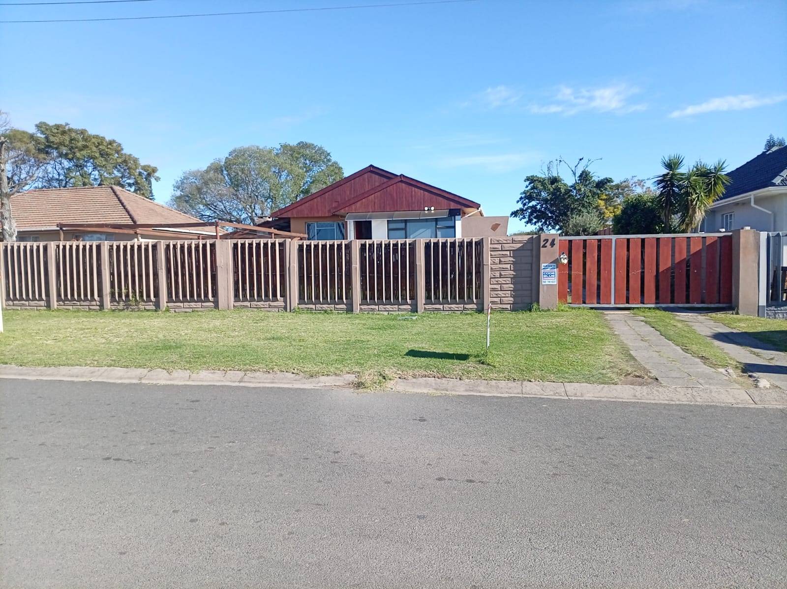 Summerpride Home With 3 Beds, 2 Baths