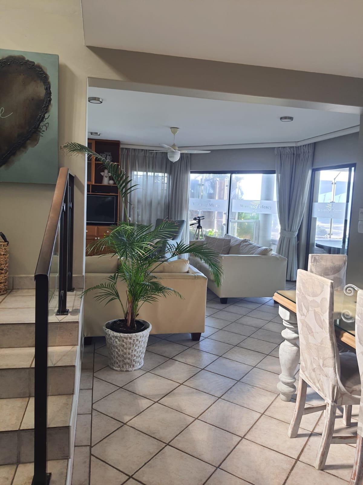 Property photograph 3
